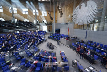 Bundestag beschließt Vier-Milliarden-Zahlung an Kliniken Bundestag beschließt Vier-Milliarden-Zahlung an Kliniken